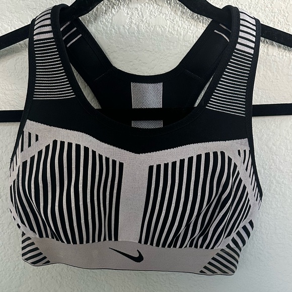 Nike FE/NOM Flyknit High-Support Sports Bra Black Gray XS - Picture 8 of 8